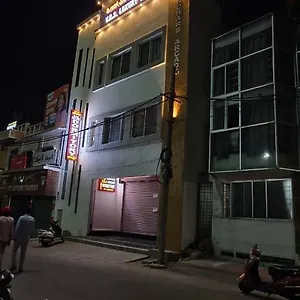 V R S Luxury Ac Hostel
